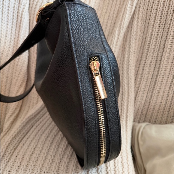 SALE!Elegant Tote Le Monde London Black Pebbled Leather Expandable Shoulder Bag - Picture 3 of 11